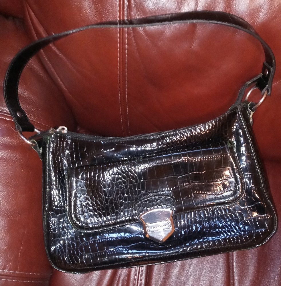 Elegant Black Crocodile-Embossed Shoulder Bag Liz Claiborne